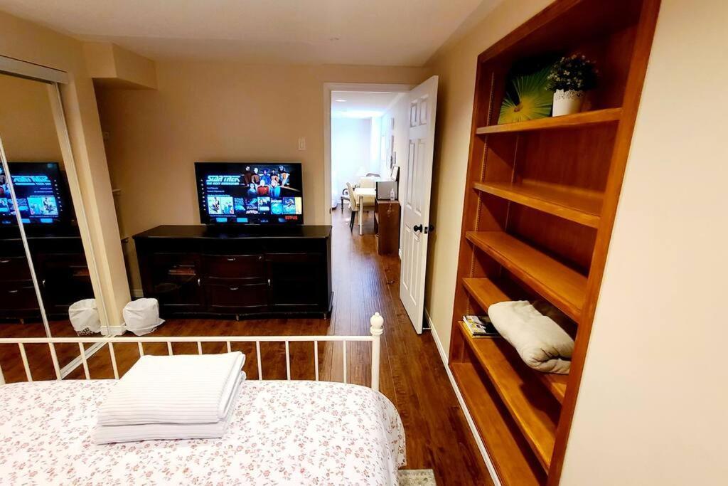 Spacious And Bright Unit With Natural Light. Pickering Eksteriør billede
