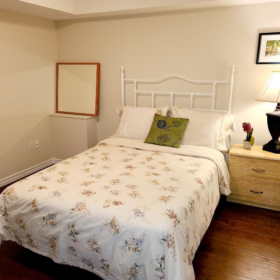 Spacious And Bright Unit With Natural Light. Pickering Eksteriør billede