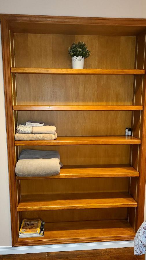 Spacious And Bright Unit With Natural Light. Pickering Eksteriør billede