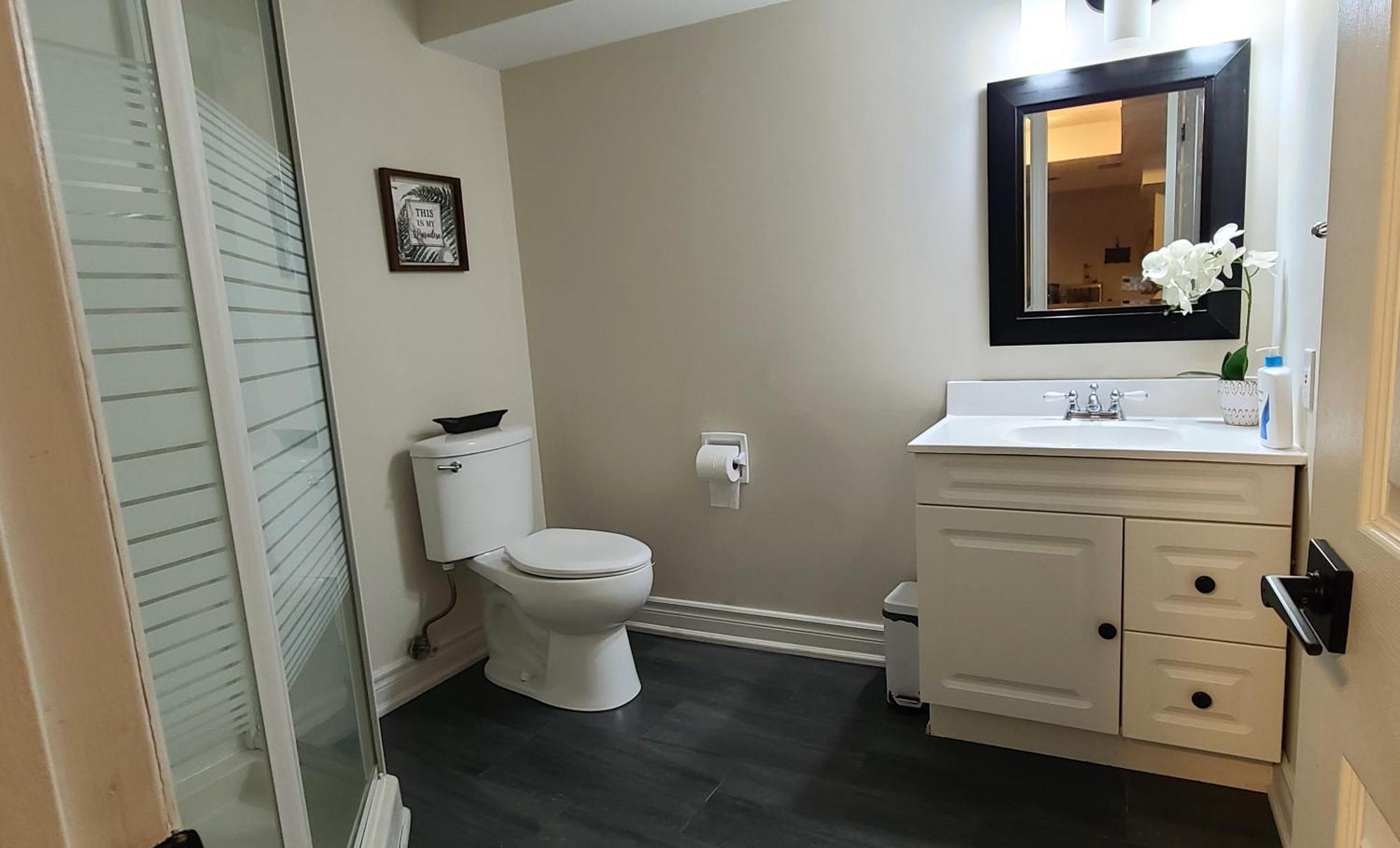 Spacious And Bright Unit With Natural Light. Pickering Eksteriør billede