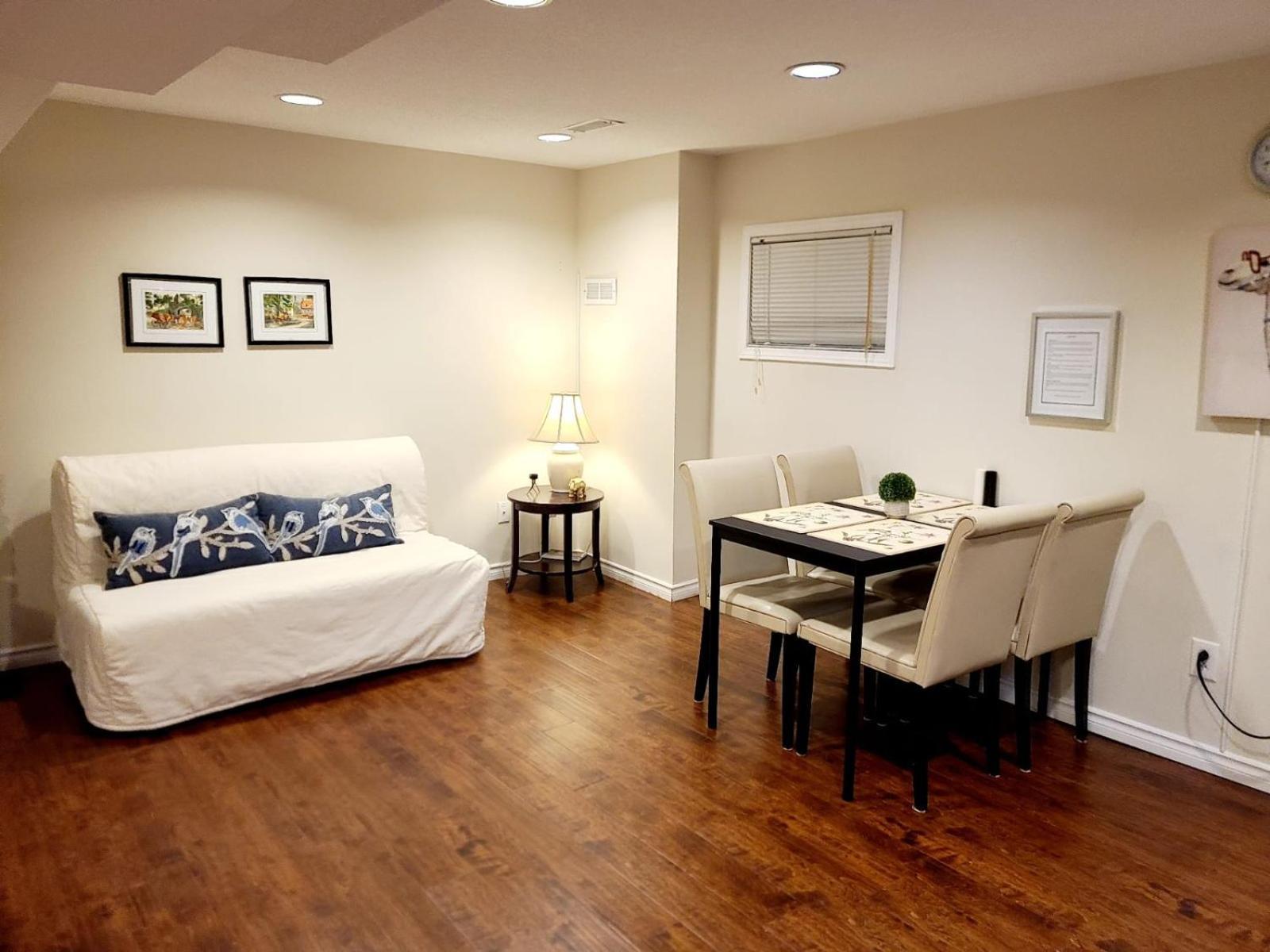 Spacious And Bright Unit With Natural Light. Pickering Eksteriør billede